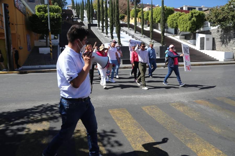 Marchan para defender al INE en Tlaxcala 