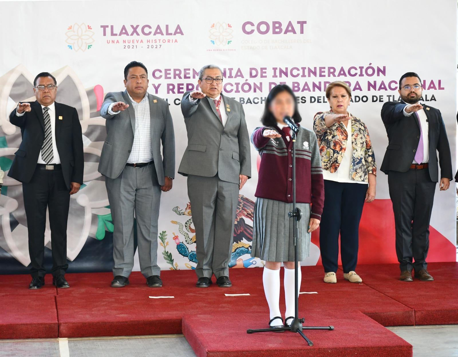 Renueva Cobat banderas nacionales