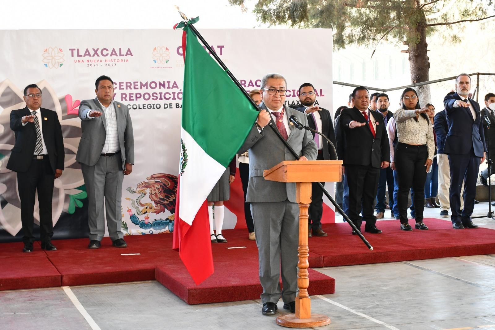 Renueva Cobat banderas nacionales