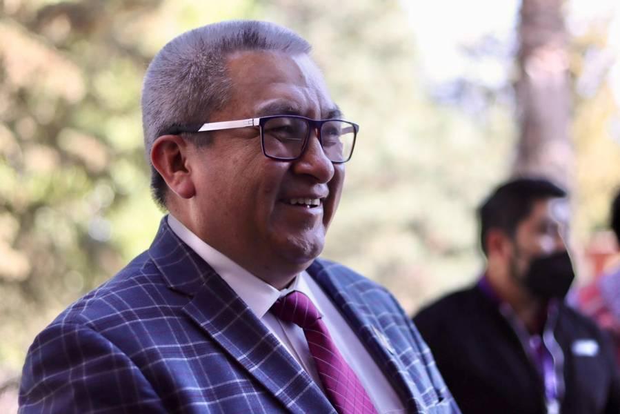 Rinde primer informe de actividades Serafín Ortí Ortíz, rector de la UATx