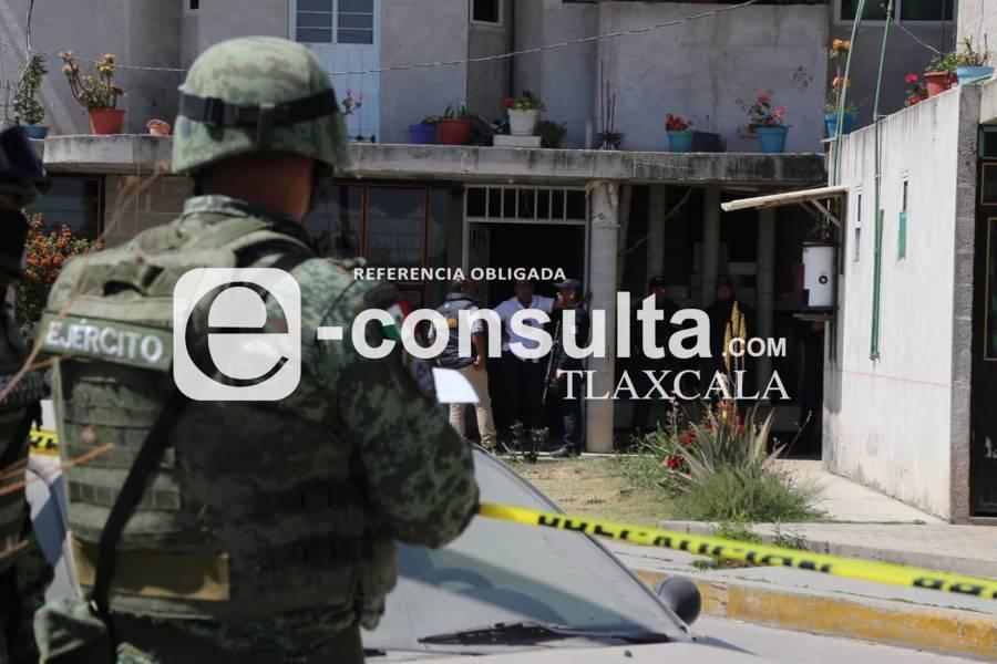 Localizan domicilio donde se resguardaban armas de fuego y chalecos balísticos en Tepetitla 