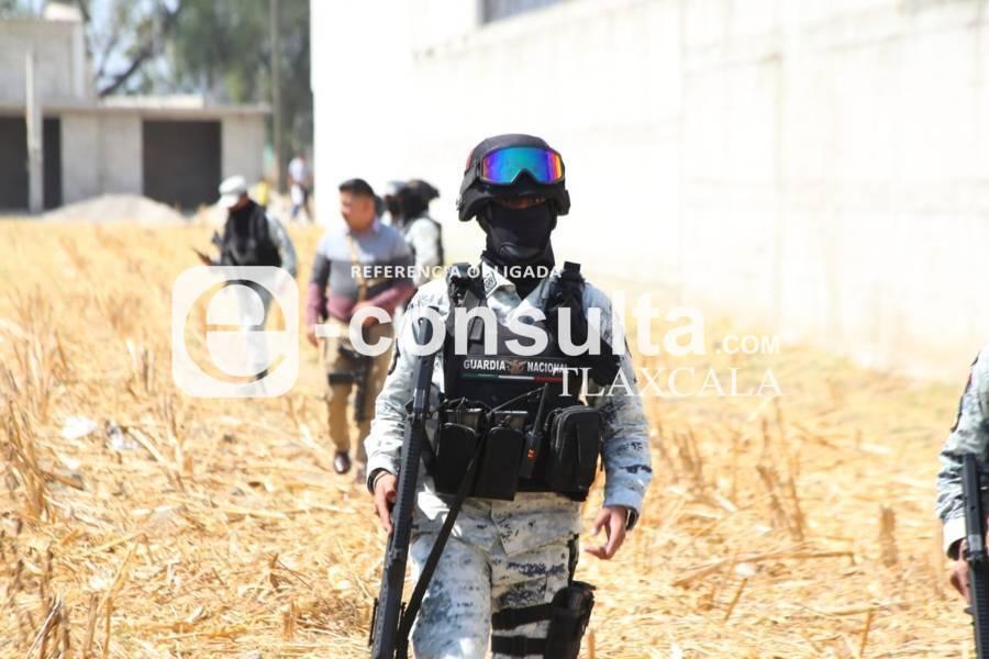 Localizan domicilio donde se resguardaban armas de fuego y chalecos balísticos en Tepetitla 