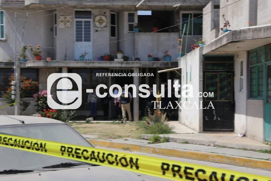 Localizan domicilio donde se resguardaban armas de fuego y chalecos balísticos en Tepetitla 