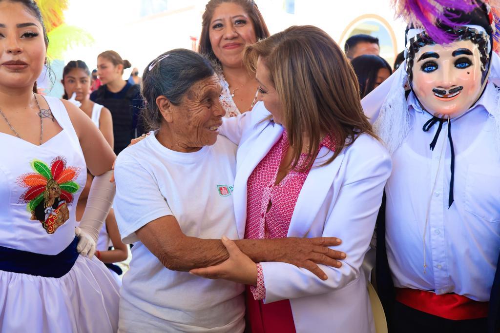 Inauguró Gobernadora Lorena Cuéllar reloj autómata en San Tadeo Huiloapan