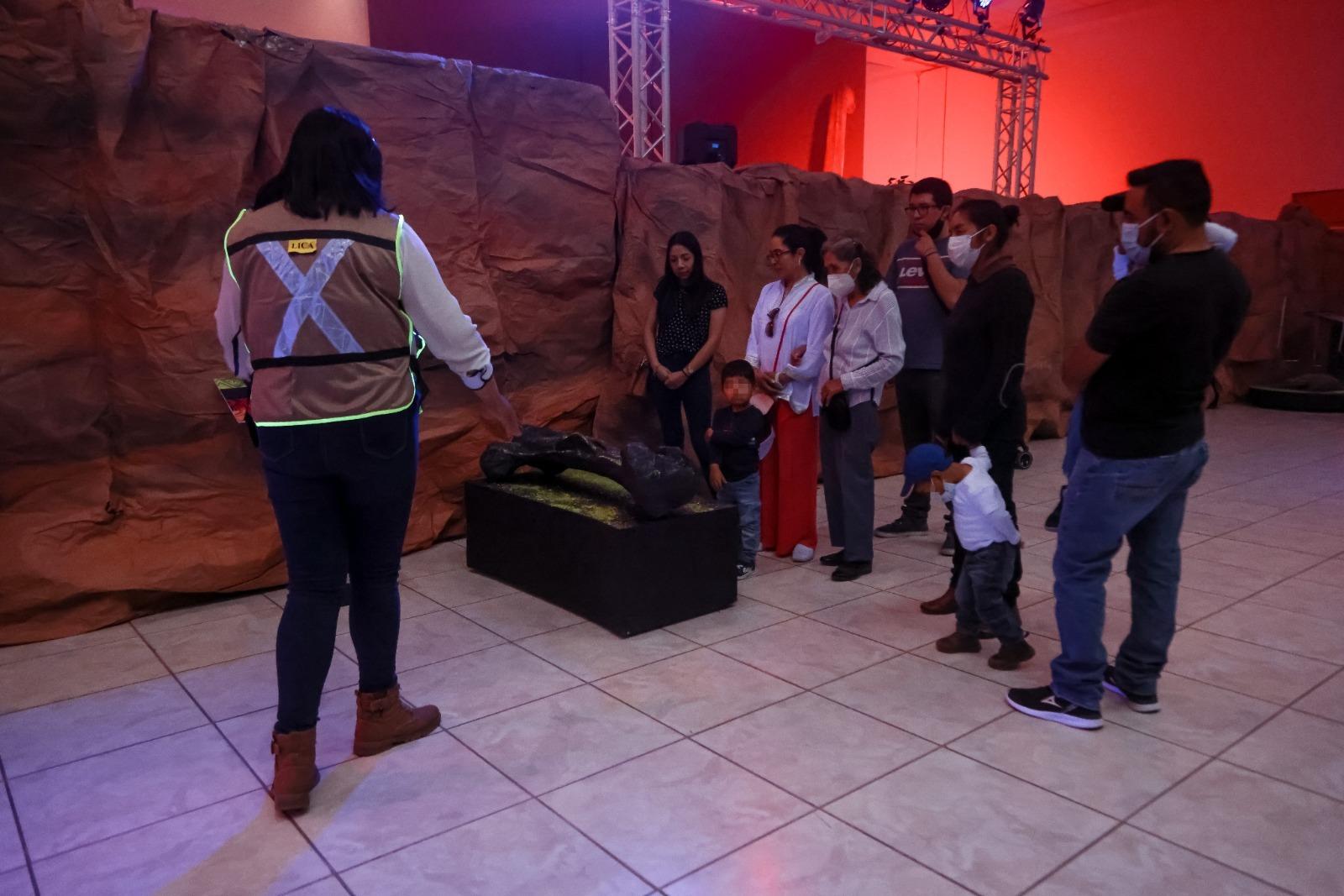 Inaugura gobierno del estado museo itinerante "Tierra de Dinosaurios"