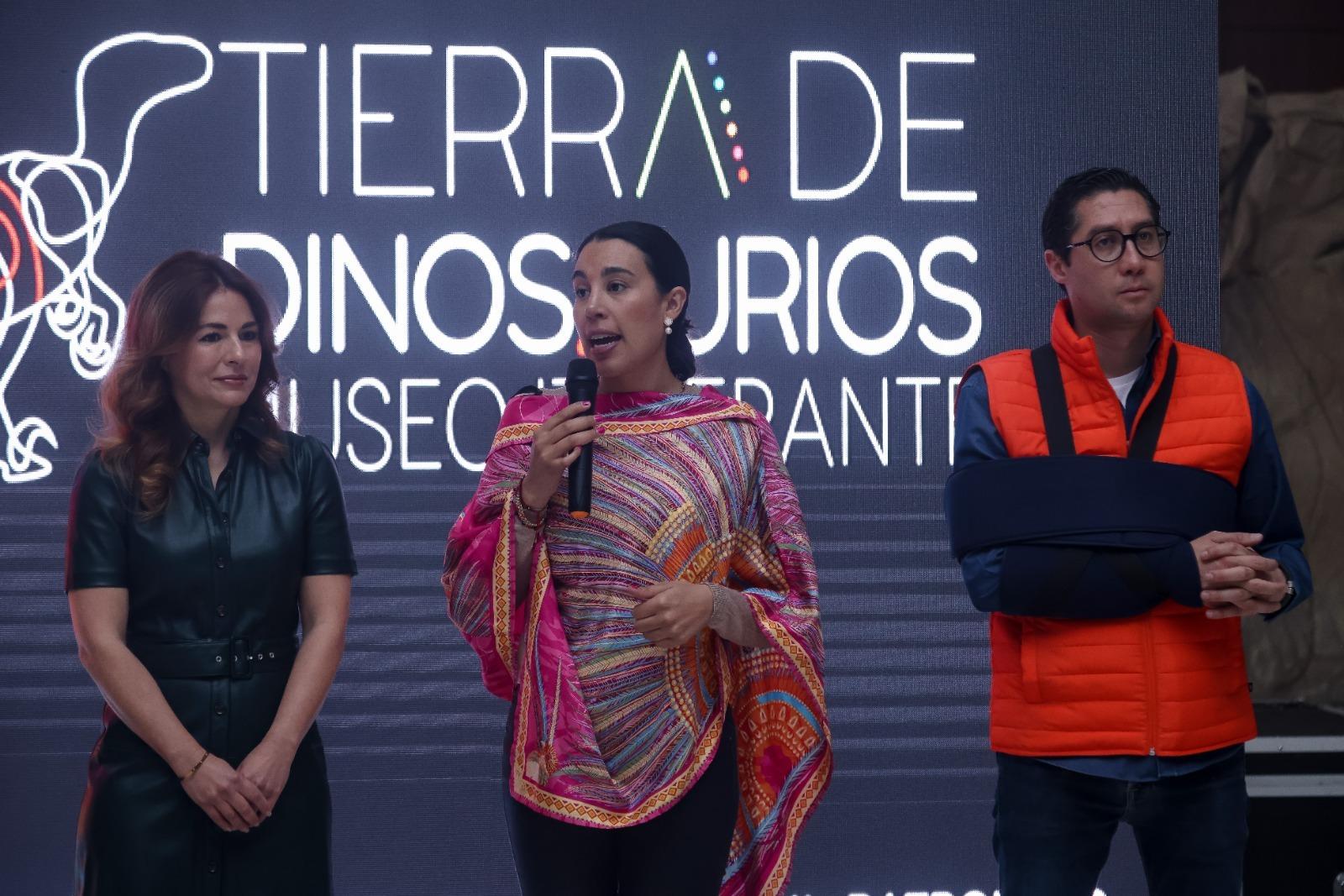 Inaugura gobierno del estado museo itinerante "Tierra de Dinosaurios"