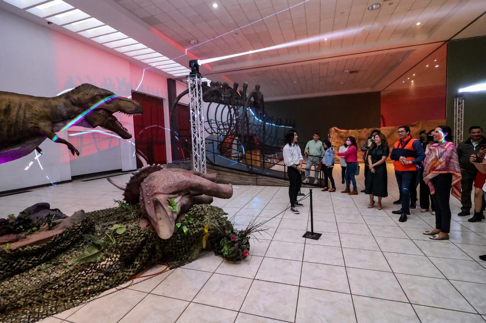 Inaugura gobierno del estado museo itinerante "Tierra de Dinosaurios"