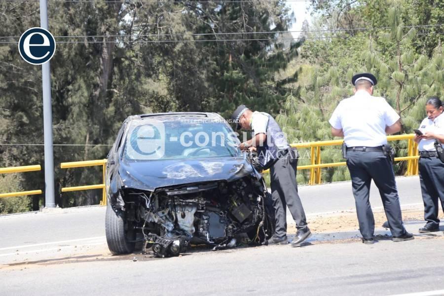 Una mujer lesionada deja volcadura en Atlihuetzia 