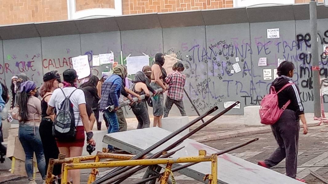 Condena Gobierno del Estado actos vandálicos de manifestantes en la marcha del 8M