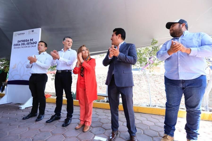 Gobernadora entregó obras de pavimentación en Zacatelco