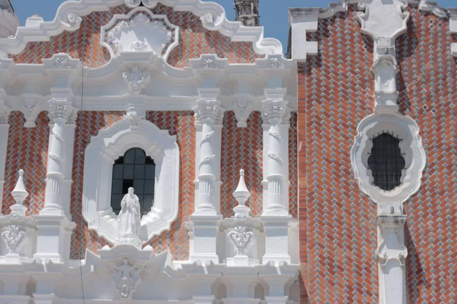 Avanzan trabajos en el encalado de la fachada del templo de San José