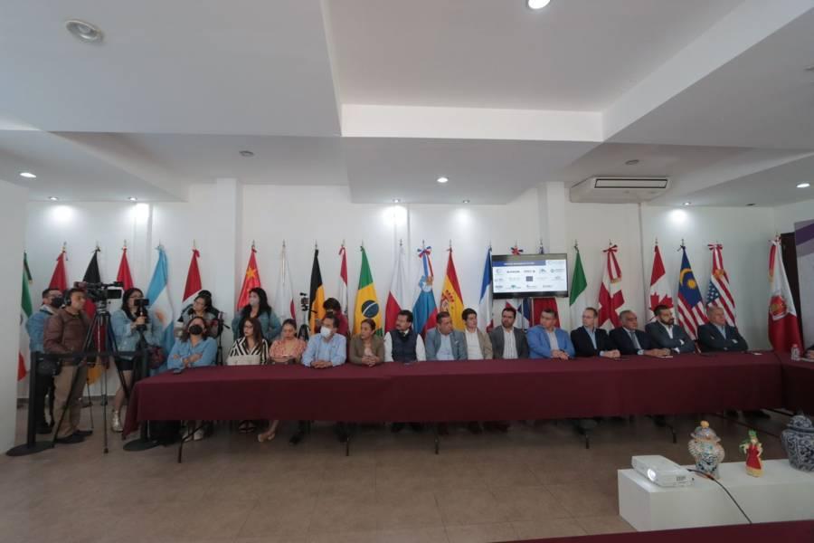 Firman convenio de colaboración entre el CLAUZ y la SEDECO