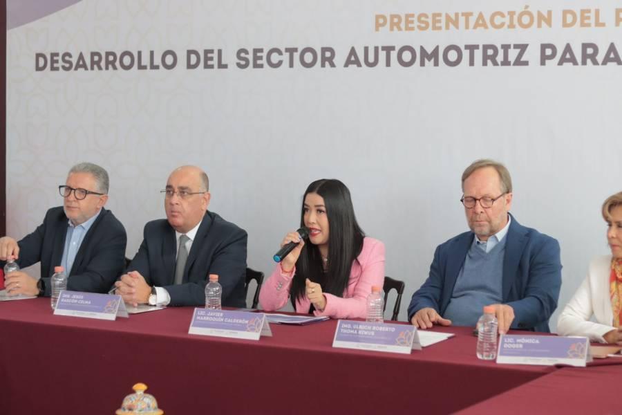 Firman convenio de colaboración entre el CLAUZ y la SEDECO