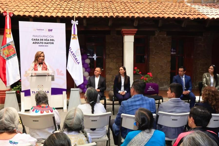 Inauguran casa de día del adulto mayor del sistema estatal DIF en Apetatitlán