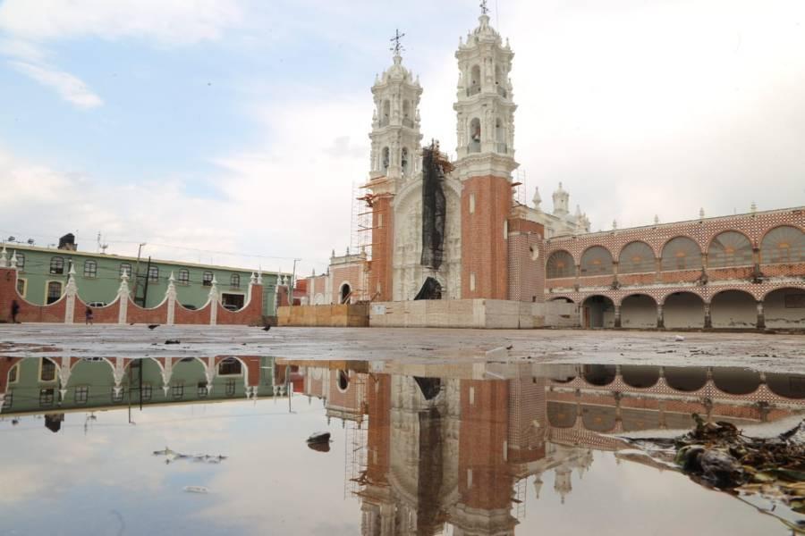 Fuerte lluvia sorprende a los capitalinos este martes