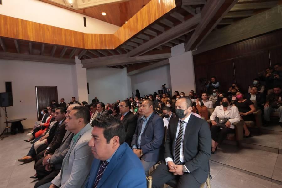 Celebra TET séptimo aniversario 