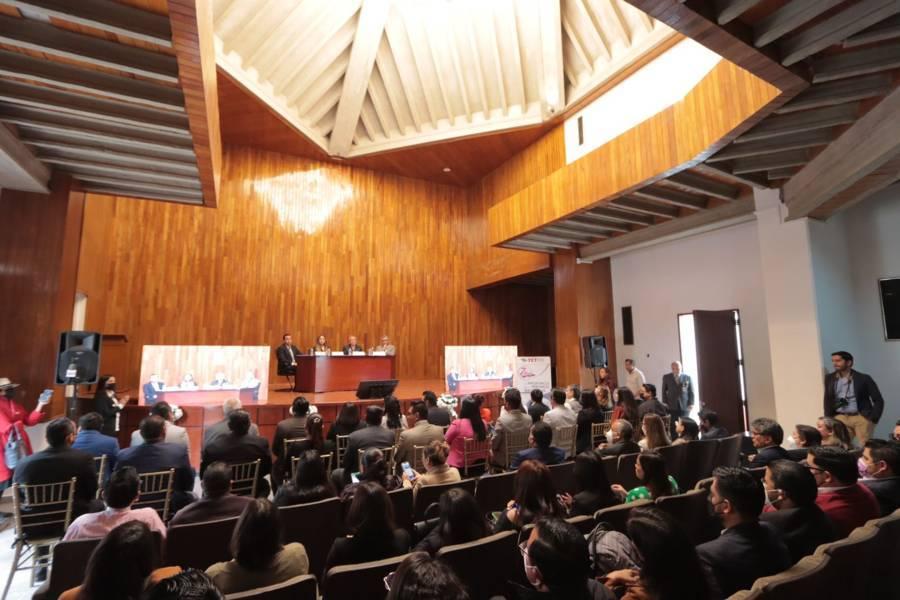 Celebra TET séptimo aniversario 