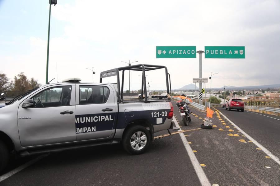 Cierre del periférico genera intenso tráfico vehicular