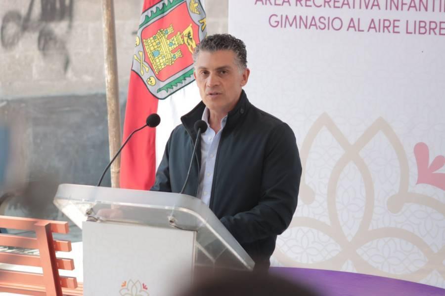 Entrega gobernadora Lorena Cuéllar  área recreativa infantil y gimnasio al aire libre en Nativitas