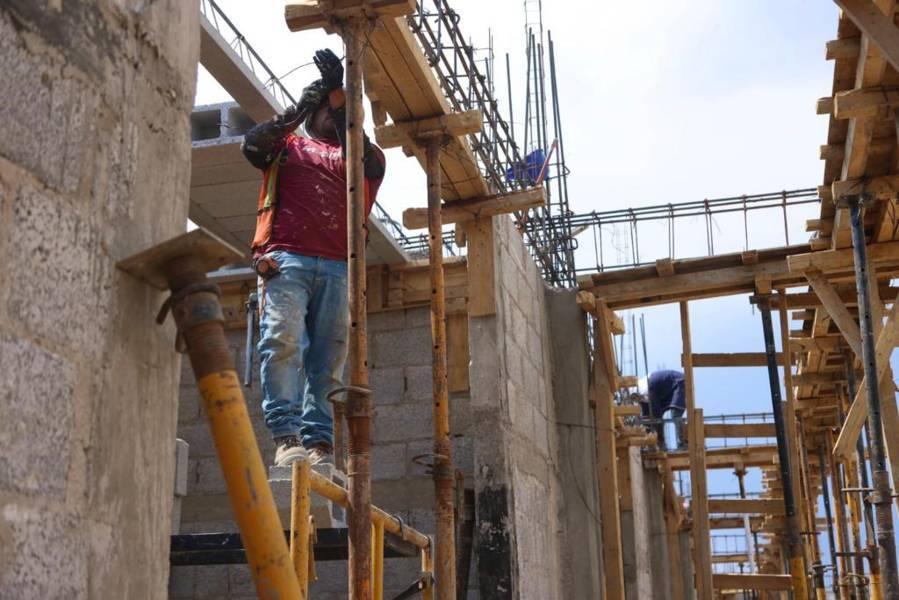 Supervisó Gobernadora la construcción del Mercado Municipal de Contla