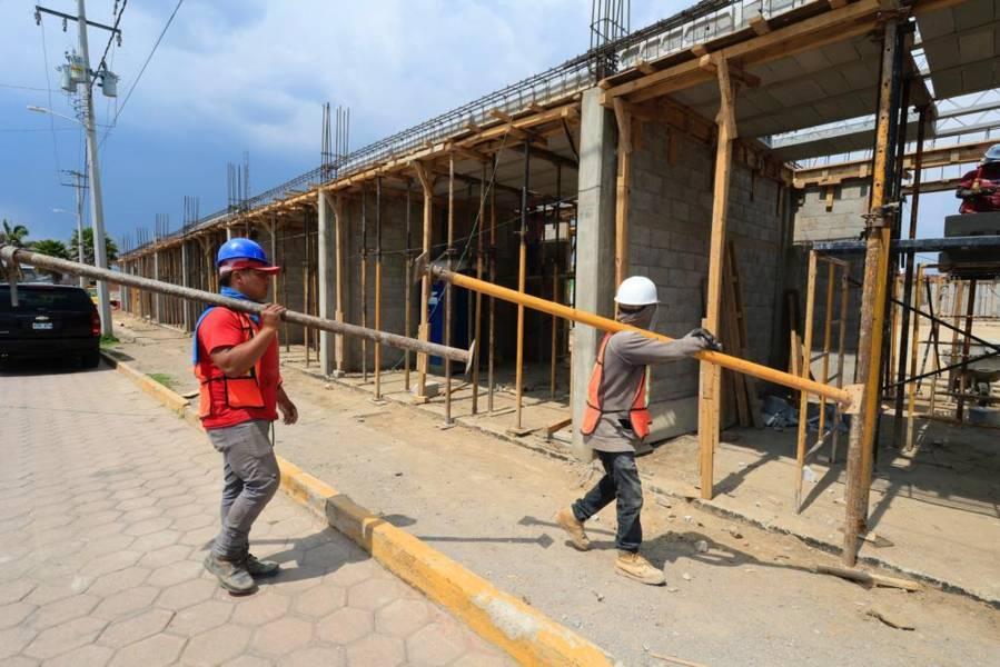 Supervisó Gobernadora la construcción del Mercado Municipal de Contla