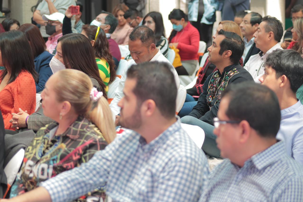 Entregan premio estatal "Benito Juárez", al mérito ciudadano 