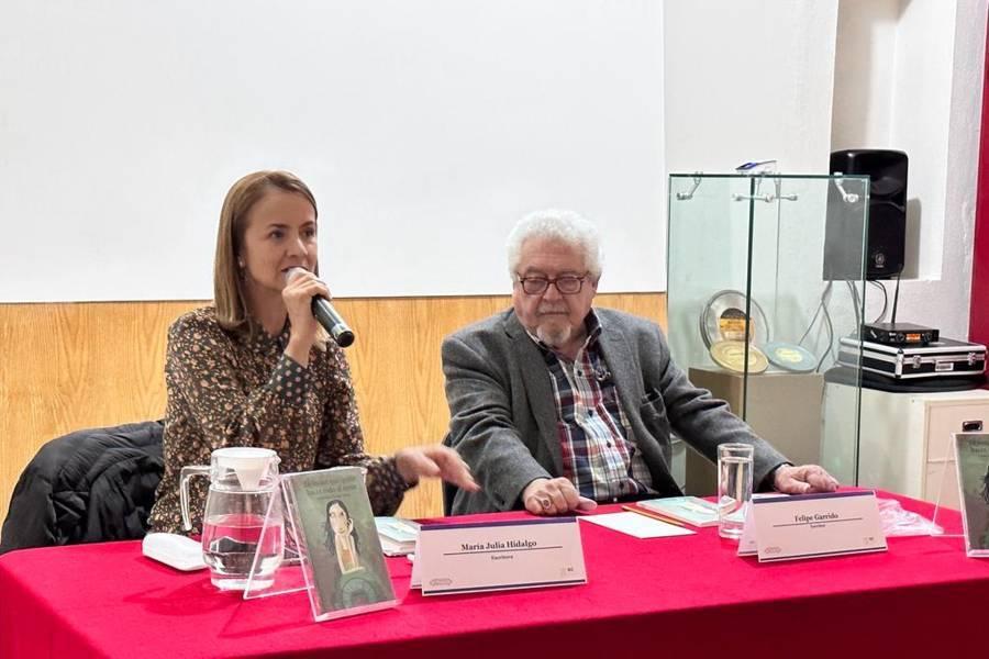 Presentan libro “La mujer que quiso hacer todo al revés”