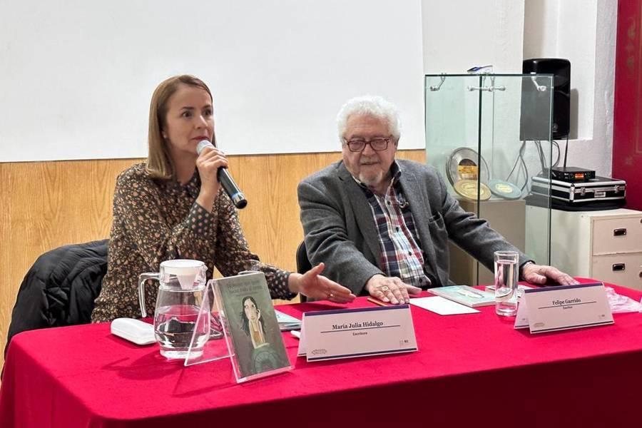 Presentan libro “La mujer que quiso hacer todo al revés”