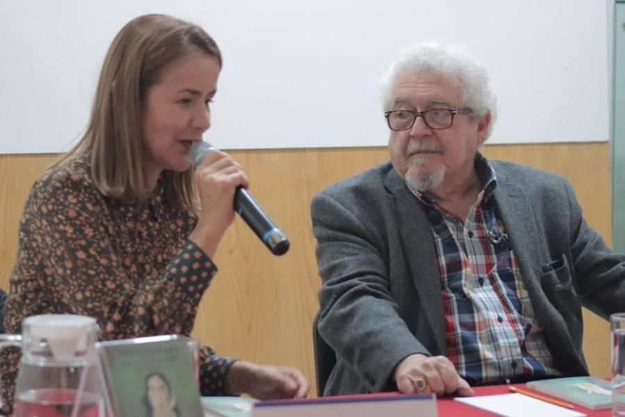 Presentan libro “La mujer que quiso hacer todo al revés”