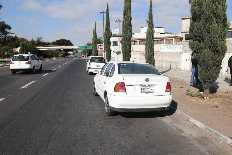 Chocan vehículos en "El Trébol"
