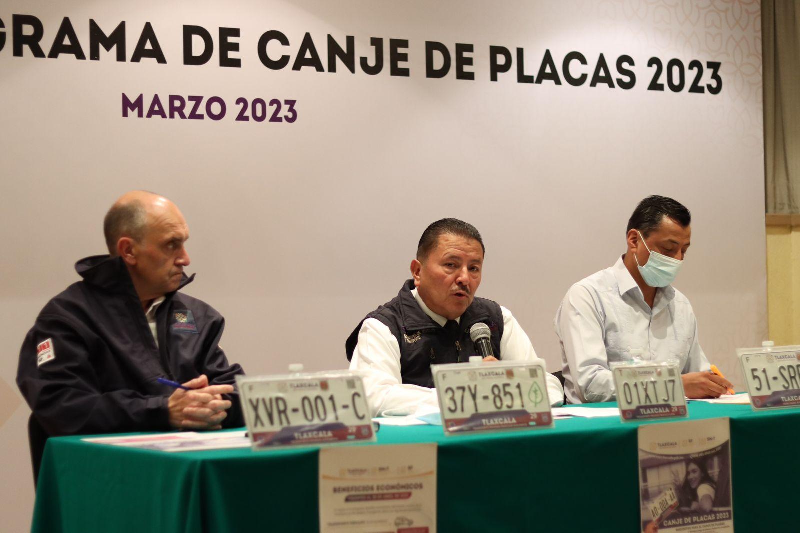 Anuncia Gobierno del Estado reemplacamiento en Tlaxcala 
