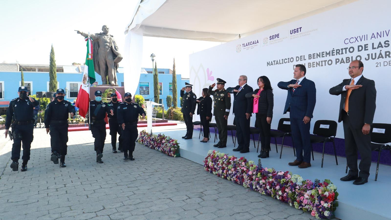 Conmemoran CCXVII aniversario del natalicio de Benito Juárez García 