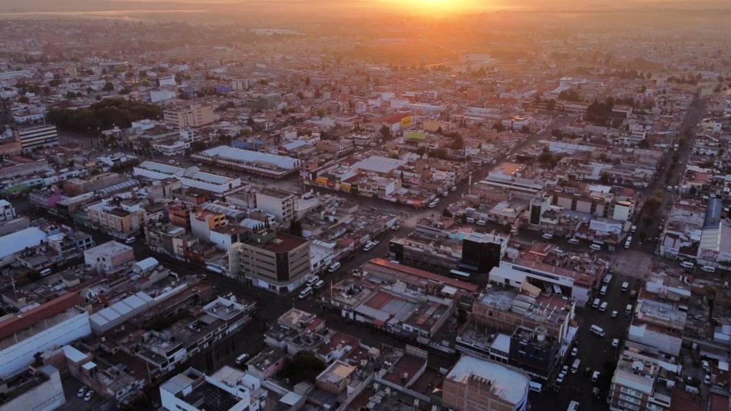 Amanecer en la ciudad rielera