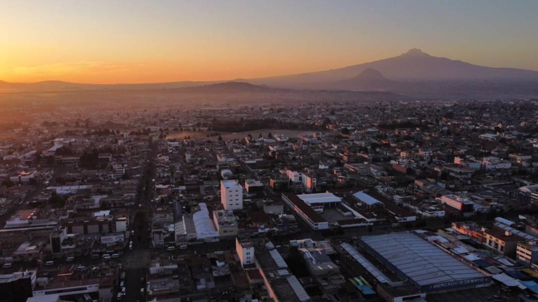 Amanecer en la ciudad rielera