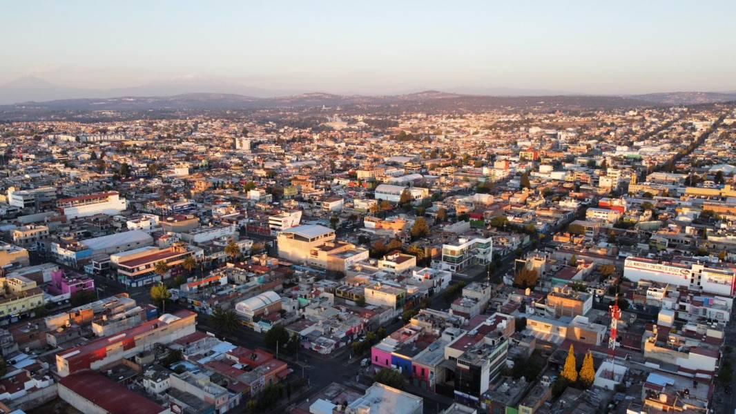 Amanecer en la ciudad rielera