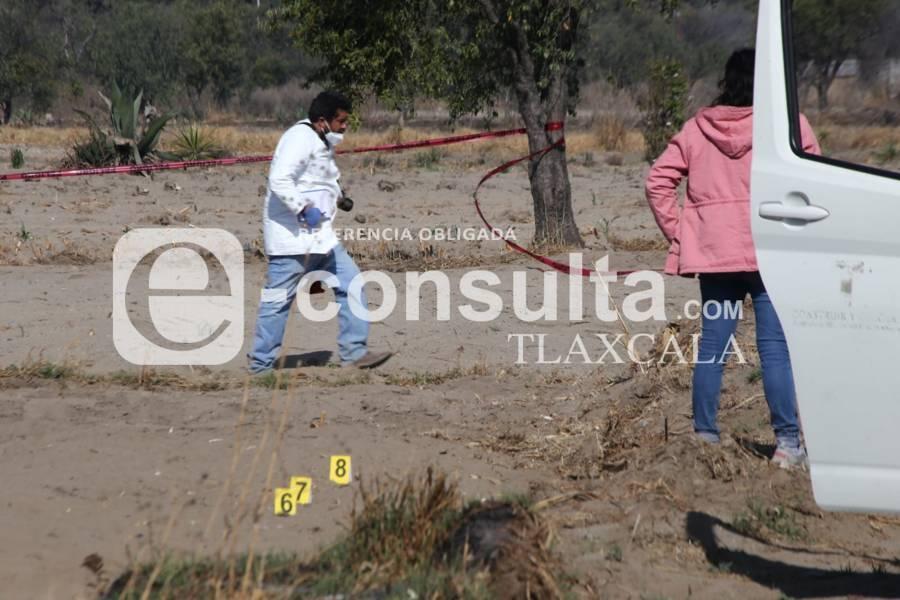 Semi enterrado localizan a un hombre en Teolocholco