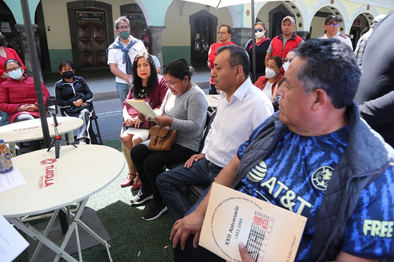 Ex trabajadores del COBAT piden solución a su conflicto laboral 