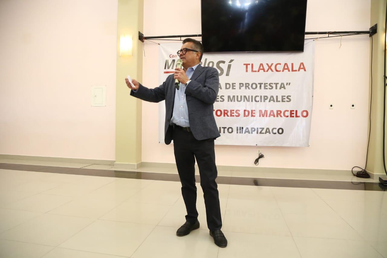 Toman protesta a comités promotores de Marcelo Ebrard 
