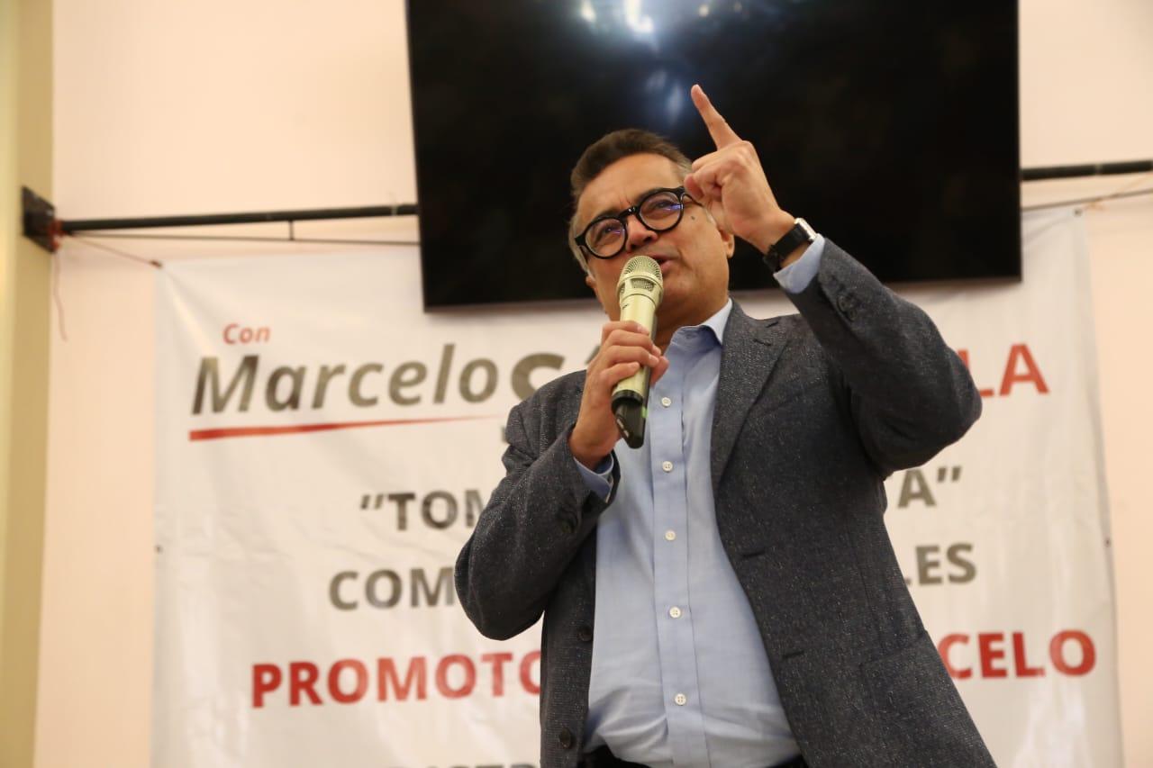 Toman protesta a comités promotores de Marcelo Ebrard 