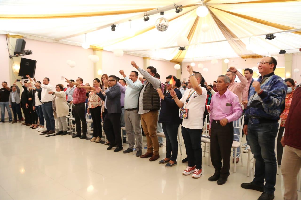 Toman protesta a comités promotores de Marcelo Ebrard 