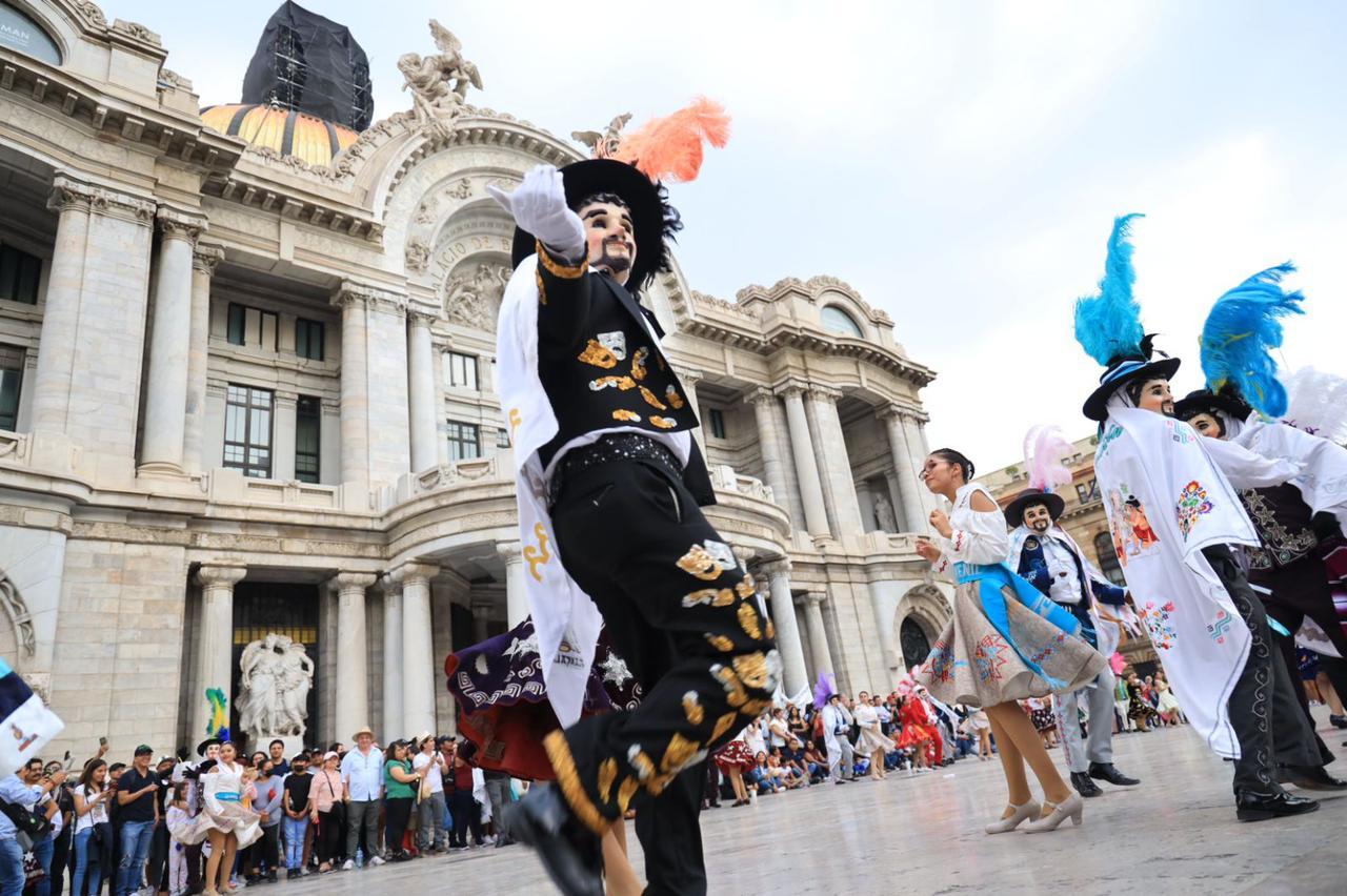 Maravilla la Gran Camada de Chiautempan al público de la CDMX