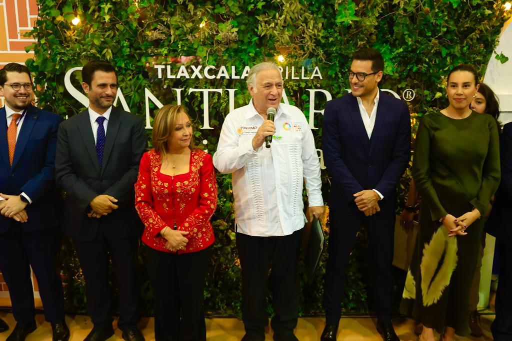 Inauguró Gobernadora Lorena Cuéllar stand de Tlaxcala en Tianguis Turístico 2023
