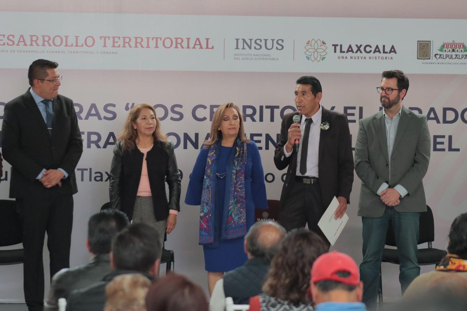 Entrega gobernadora 140 escrituras en Calpulalpan 