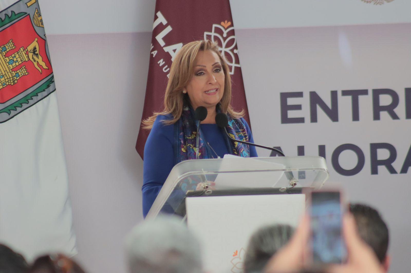 Entrega gobernadora 140 escrituras en Calpulalpan 