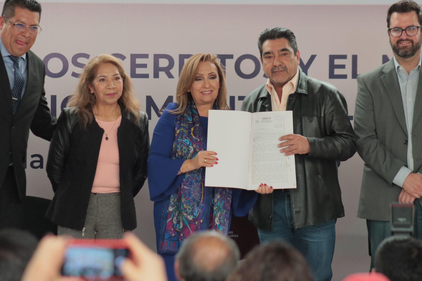 Entrega gobernadora 140 escrituras en Calpulalpan 