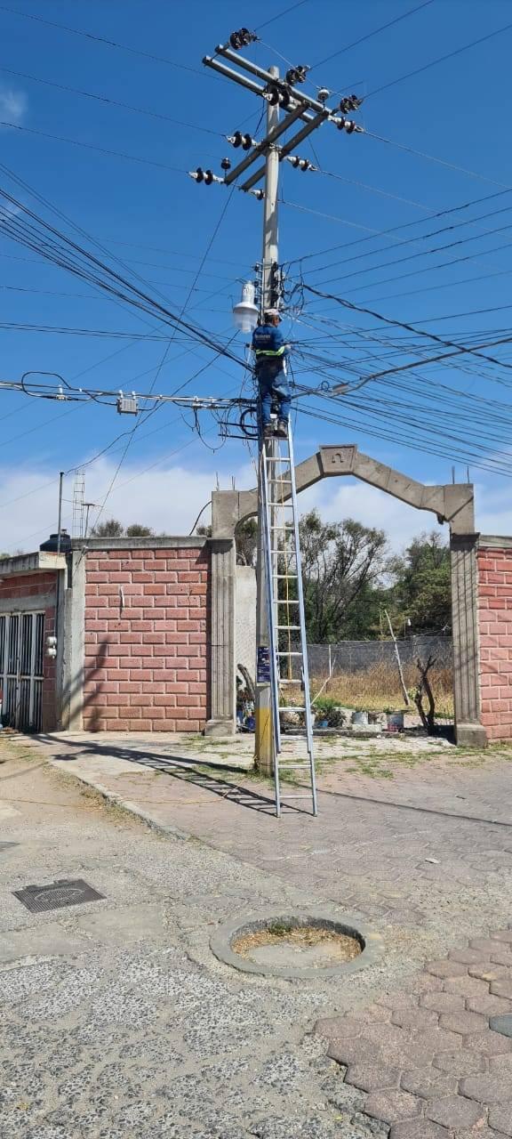Al momento se han reparado 270 lámparas en Apetatitlan con recursos propios 
