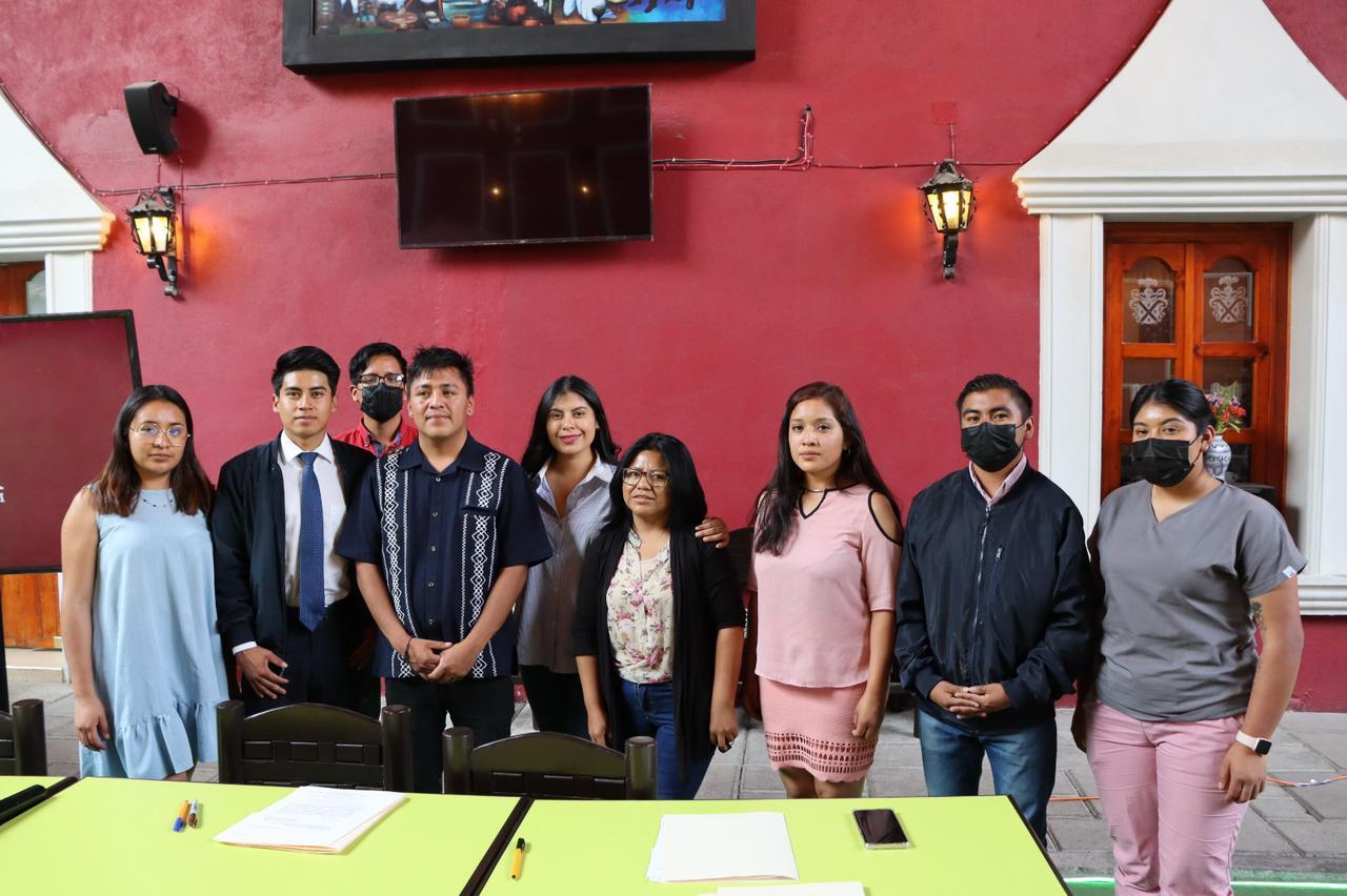 Presiden en Contla la primera Reunión del Consejo Municipal de la Juventud