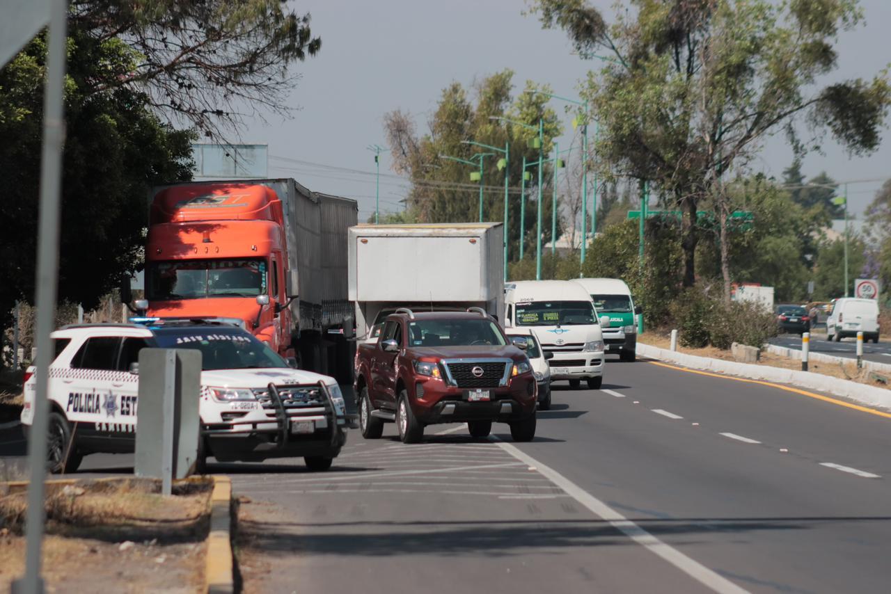 Inicia el caos vial, cierran acceso a la capital Tlaxcala 