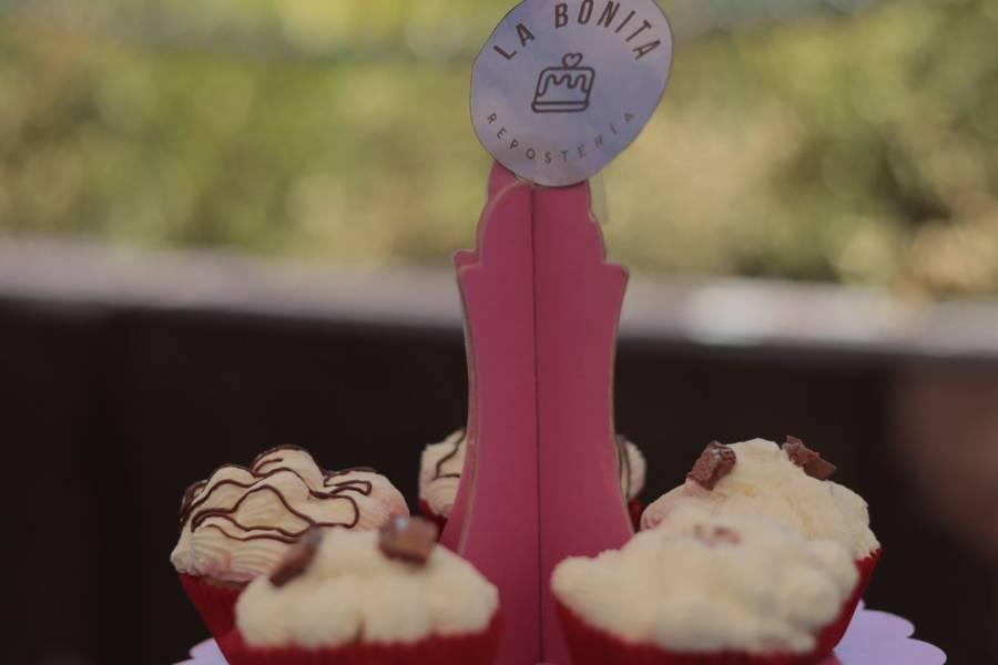 Realiza ayuntamiento capitalino "Bazar Emprende Jóven" 