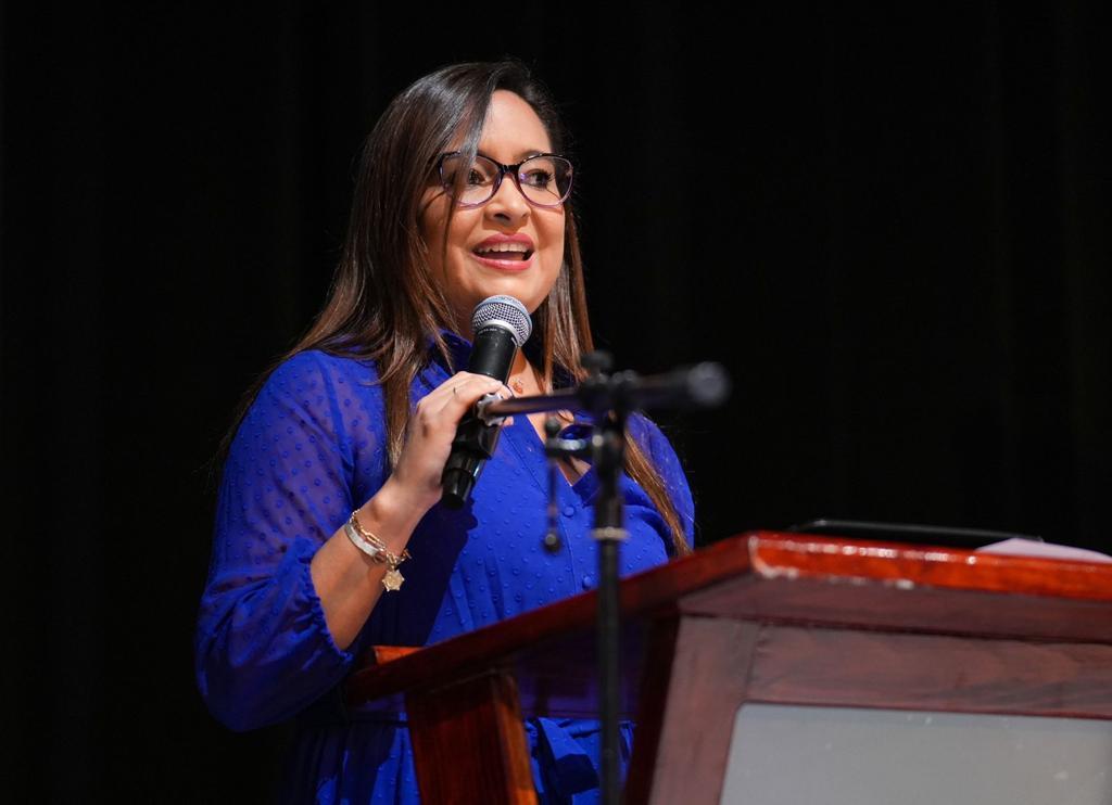 Realizan ceremonia de graduación de la escuela de terapia física y rehabilitación del CRI